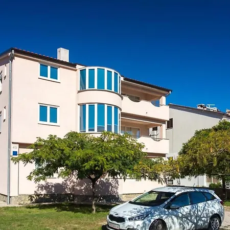 Mrakovcic4 By Interhome Daire